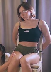 Эта сучка заставила меня смотреть на то, как она трахается с моим парнем