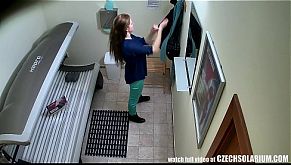 Live Voyeur Masturbation in Solarium