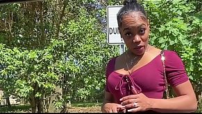Ebony hottie gives blowjob for a ride