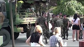 Extreme public sex threesome by the world famous landmark Eiffel Tower in Paris 19 min