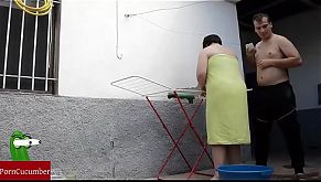 Ups...se me ha caído la toalla y se me ve por despiste todo el coño pelado.GUI60 26 min