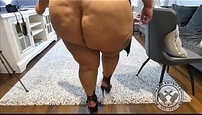 BBW Starbucks Barista Takes A Beat Down