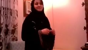 Похотливая зрелая арабка обожает разврат