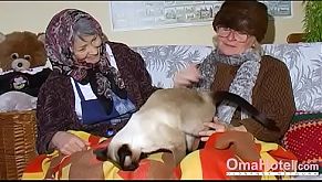 OmaHoteL Two Mature Lesbians Playing Together 8 min