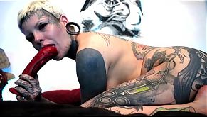 Mari Zombie getting high