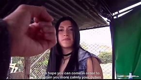 MAMACITAZ - Colombiana morena Lola Puentes recogida y follada en cuchara