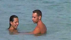 Свингеры трахаются на публичном пляже