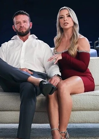 Горячая жена получает два больших члена